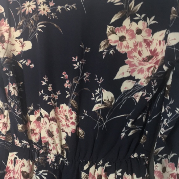 A'GACI floral long sleeve romper - Picture 4 of 4